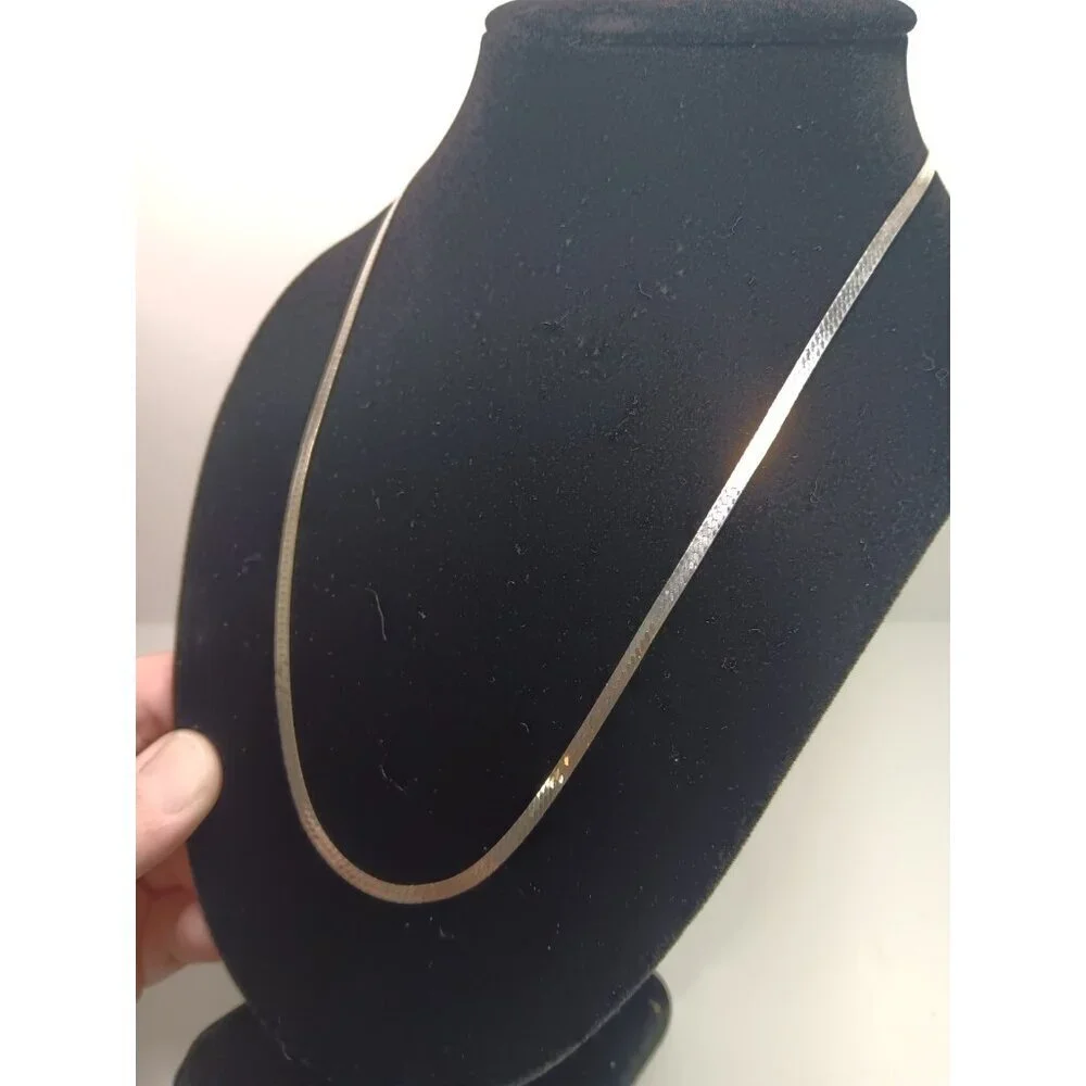 Italy 925 Sterling Silver Herringbone Chain Necklace Vintage Signed 9